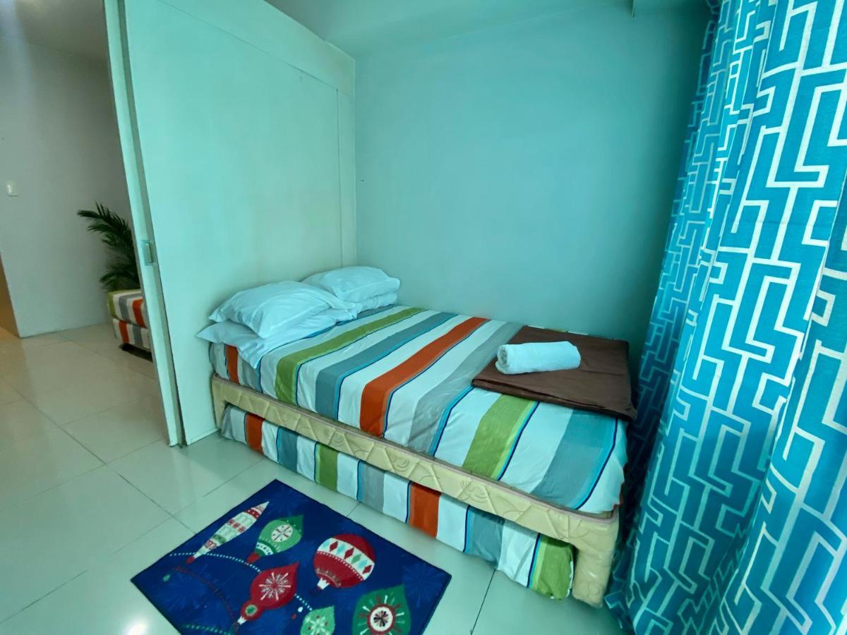 Madison'S Place At Sea Moa Manila Zewnętrze zdjęcie